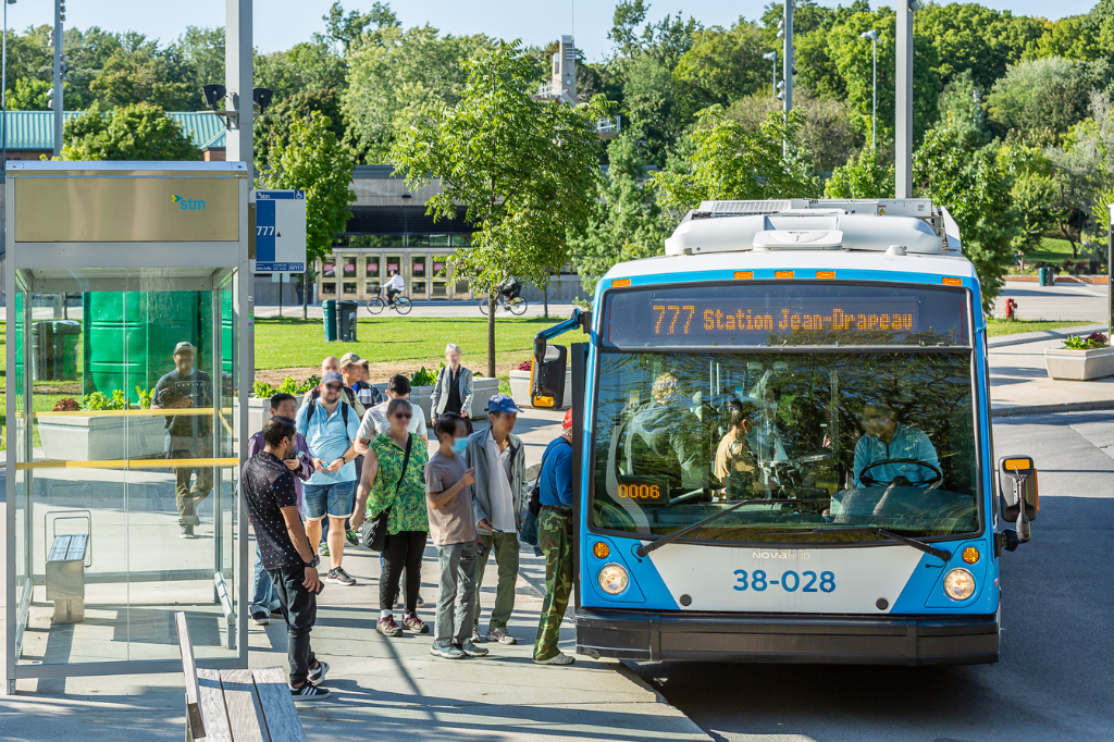 Cet été, on fait des déplacements illimités en transport collectif!